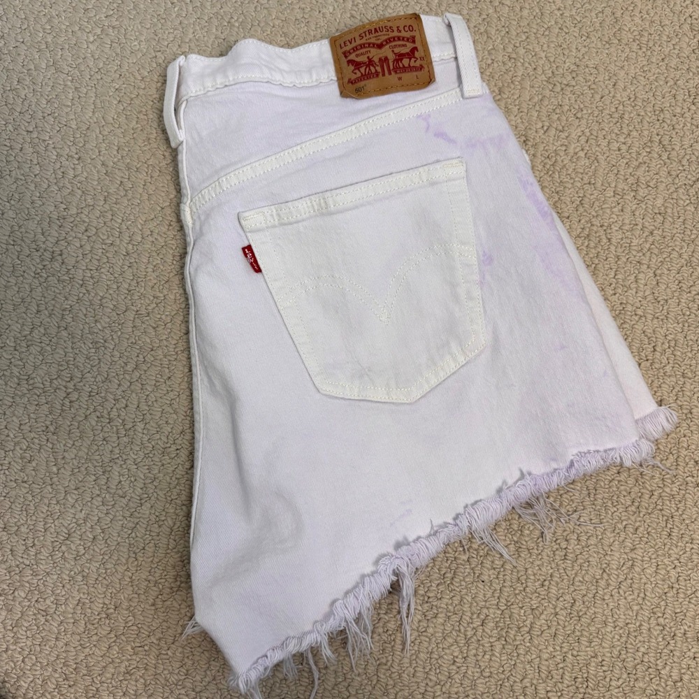 Levis 501 Original High Rise Cut Off Shorts White Purple Tie Dye W34 / Sz 16 - Picture 14 of 16